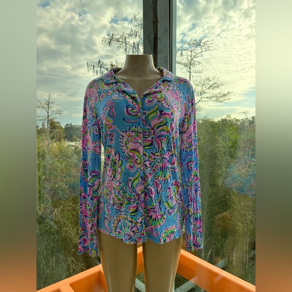 Lilly putlizer Vibrant Blue Paisley Button-Up Top
